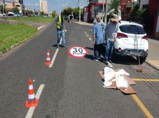 Departamento de Trânsito busca inovações na sinalização viária de Mirassol