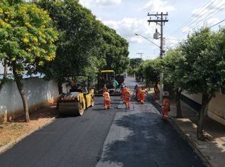 Prefeitura de Mirassol inicia Programa de Recapeamento Asfáltico em 158 ruas e avenidas