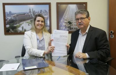 Prefeito assina dois convênios importantes para Mirassol